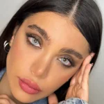 لنز سلنا اسکای بلو آبی روشن مرکز عسلی