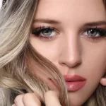 لنز هیپنوس افسانه طوسی با مرکزیت عسلی دور دار