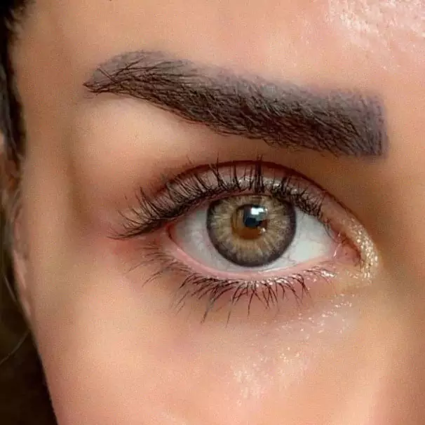 لنز آماندا پاستل هانی