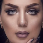 لنز چشم رنگی لومینس رنگ گری طوسی با ته مایه آبی روشن بدون دور