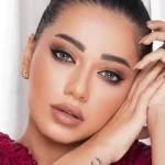 لنز چشم رنگی لومینس رنگ لاتین گری طوسی عسلی متوسط روشن دور دار